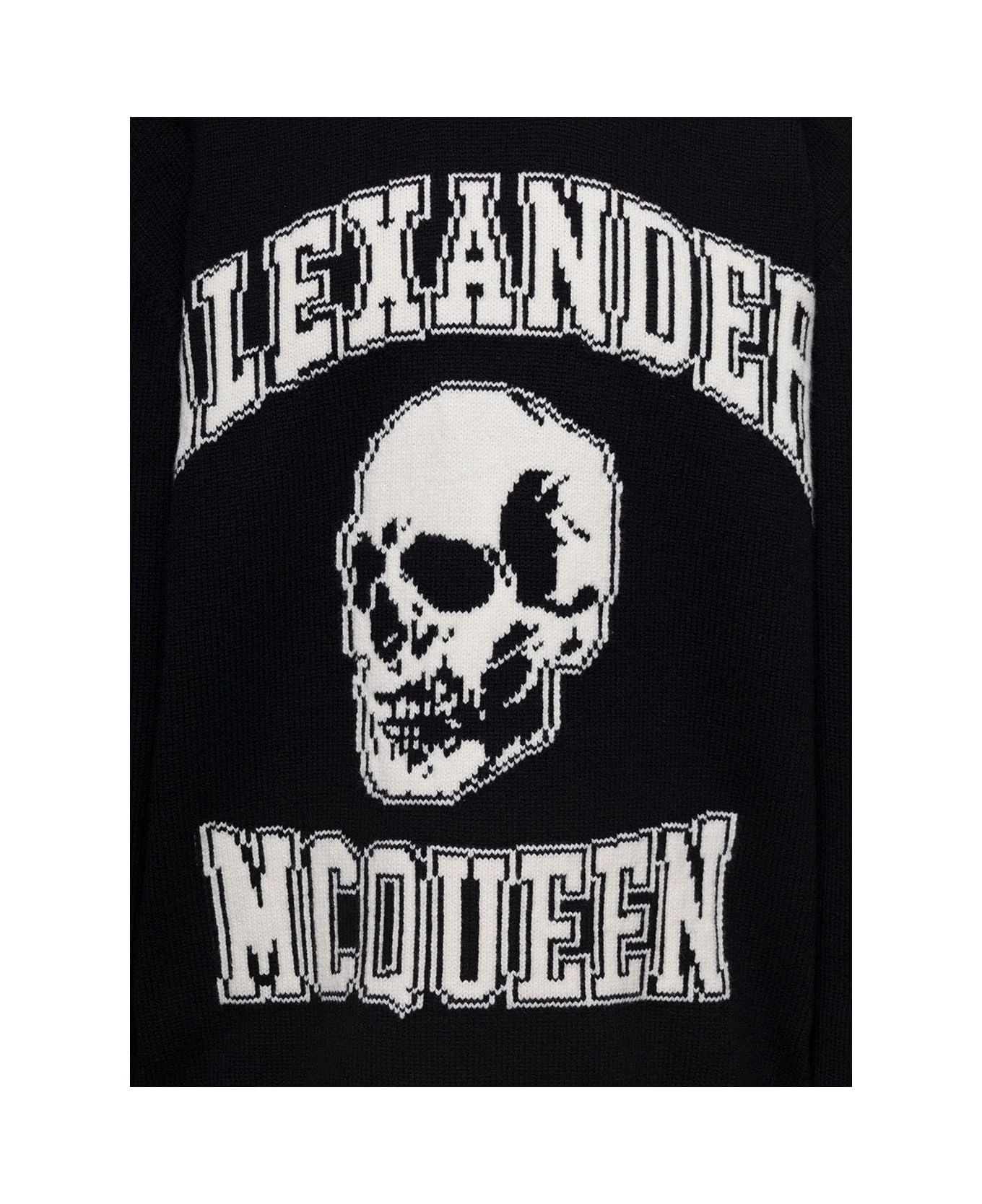 Alexander McQueen Black And White Crewneck Sweater With Skull Motif In Wool And Cashmere Man 3 Alexander McQueen Black And White Crewneck Sweater With Skull Motif In Wool And Cashmere Man - Image 3