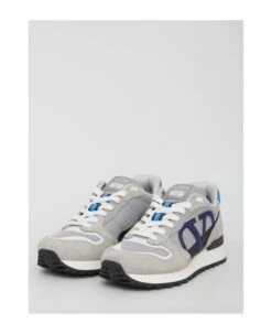 Valentino Garavani Low-top Vlogo Pace Sneakers -Italist Store 6df7404a6cc5d1b2680165b28c9192bd