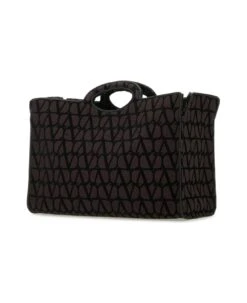 Valentino Garavani Toile Iconographe Le Troisième Shopping Bag -Italist Store a61e09db7fc6f8250457cfe9892bdb29